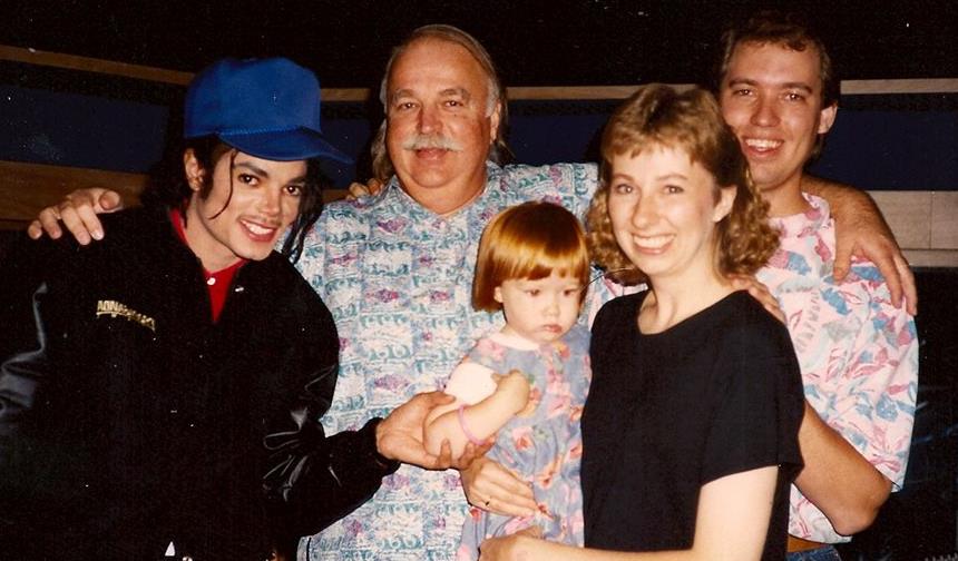 Michael Jackson, Bruce Swedien, Brad Sundberg and his family in the studio